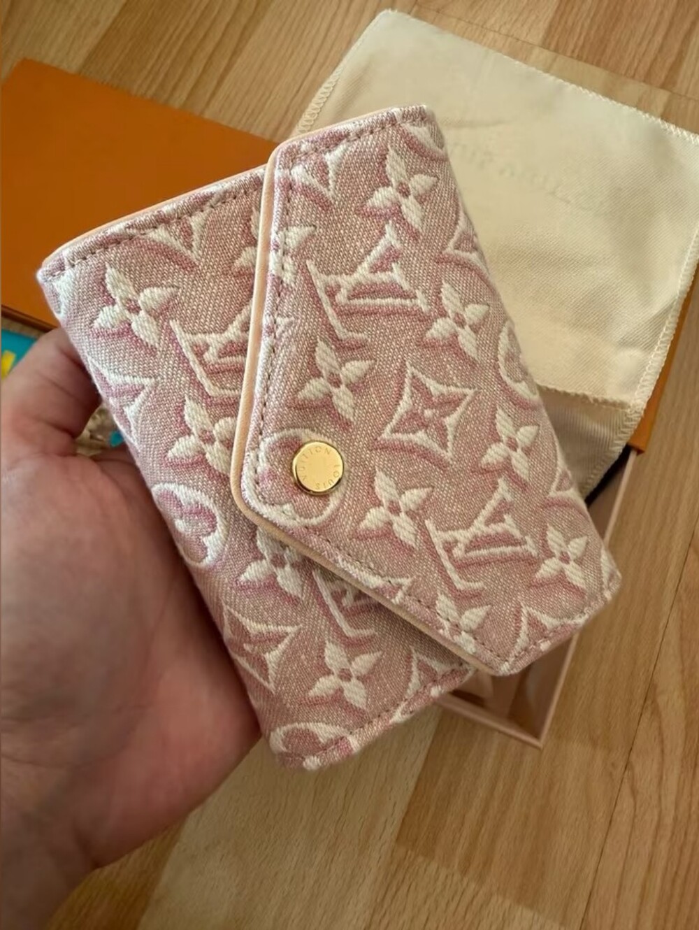 Louis Vuitton Pink & Cream Monogram Compact Wallet - Picture 3 of 13